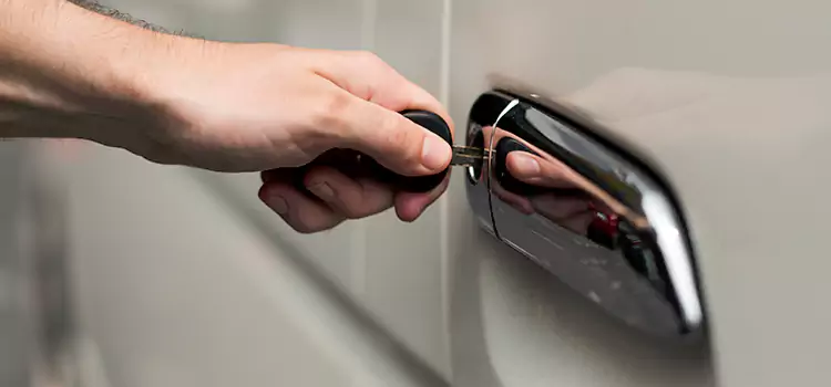 Why Choose Our Auto Locksmith Team in Hamtramck, MI?